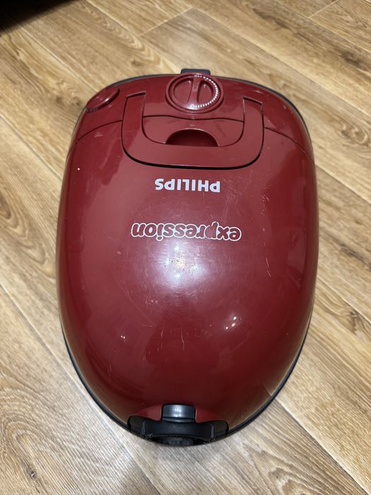 Пилосос Pfilips expression/A HR8331