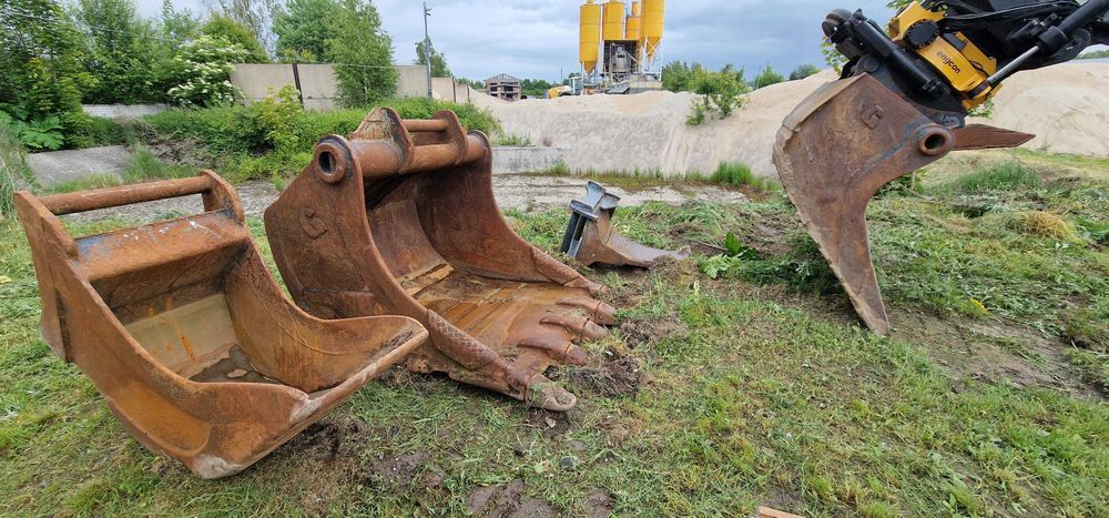 Koparka gąsienicowa LIEBHERR R936 LCV