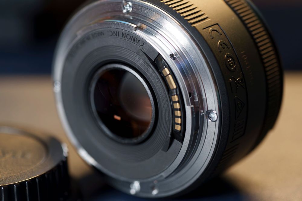 Canon 50mm f/1.8 STM – Como Nova