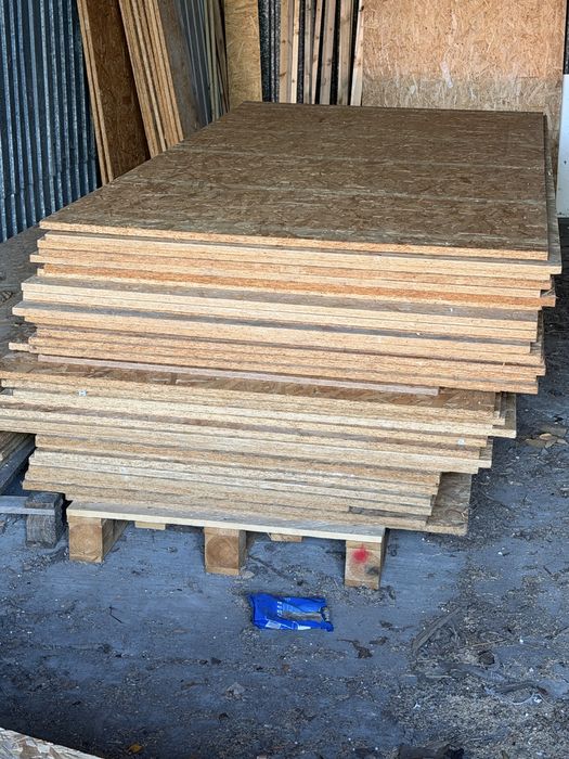 Plyta OSB 18 mm wymiary 125 cm x 250 cm