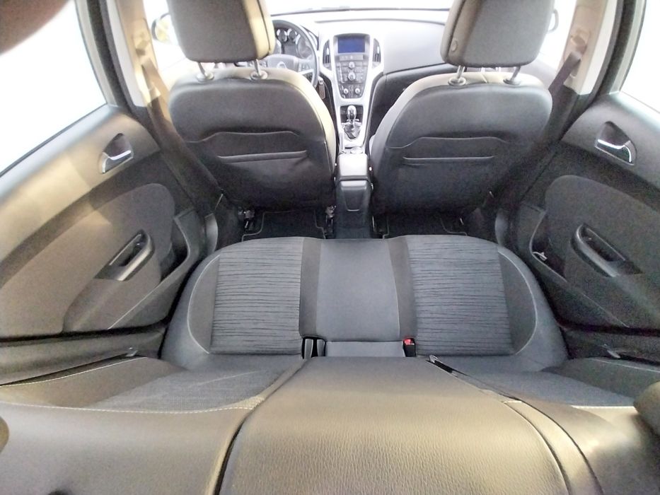 Opel Astra J Cosmo 1.4 100Cv Gasolina