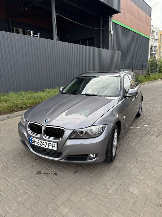 BMW E91 рест 2010 xDrive дизель Гаражне зберігання Спорт салон шкіра Панорама