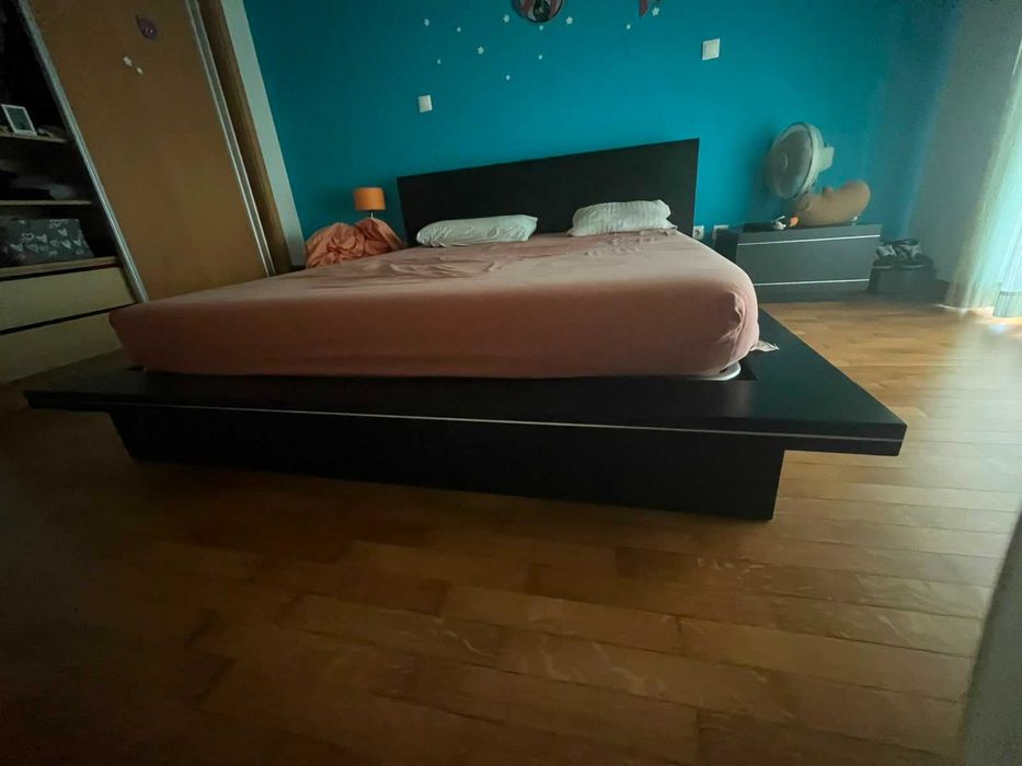Cama + 2 mesinhas