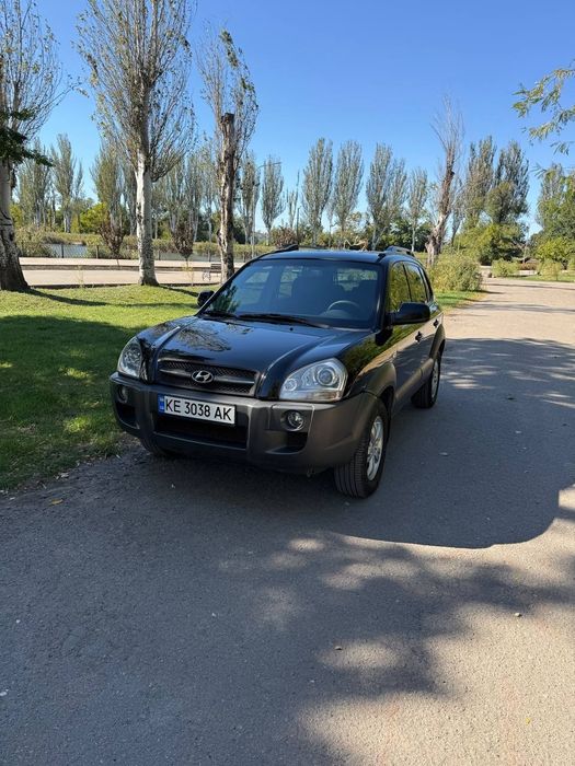 Продам автомобіль Hyundai Tucson 2007 року