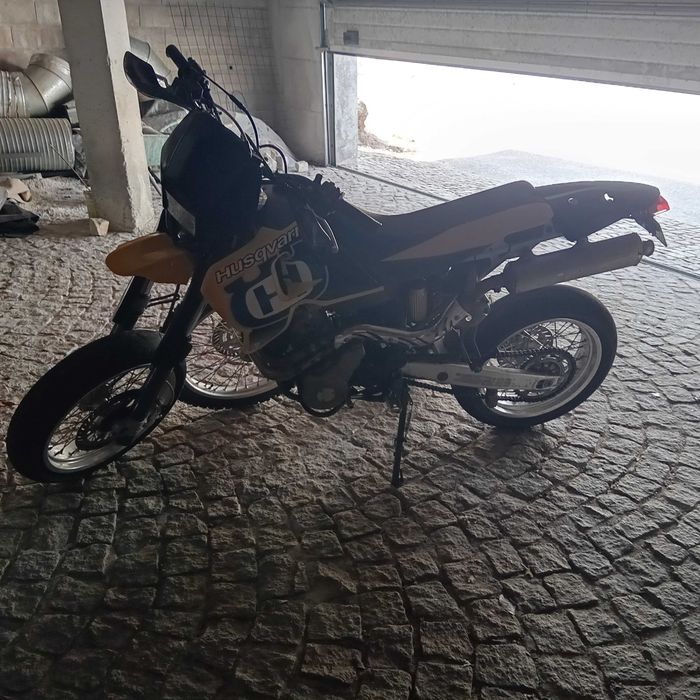 Moto em bom estado