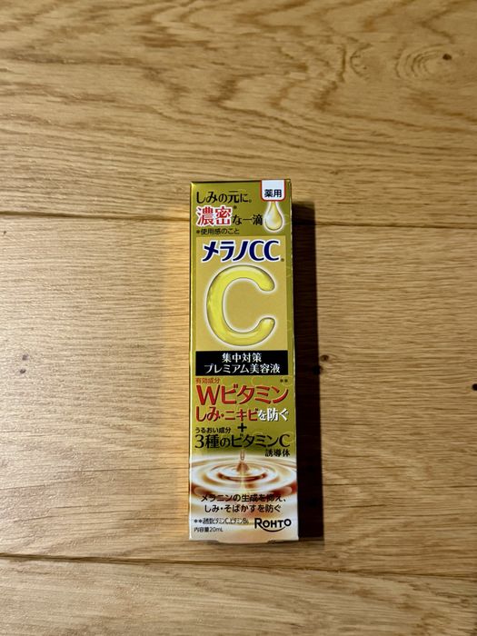 Rohto melano CC premium