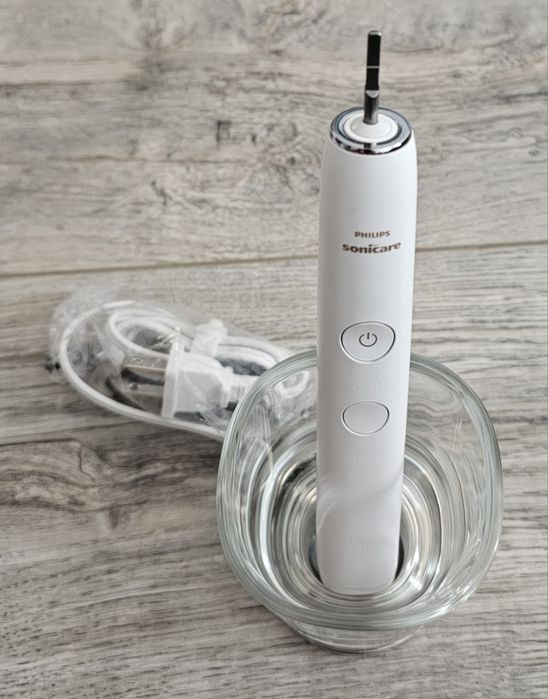 Зубна щітка philips sonicare diamond clean 9000