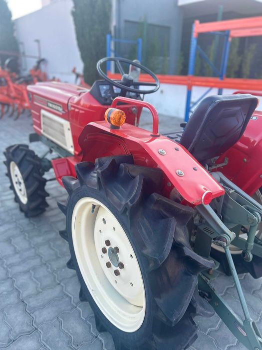 YANMAR YM1601D IMACULADO