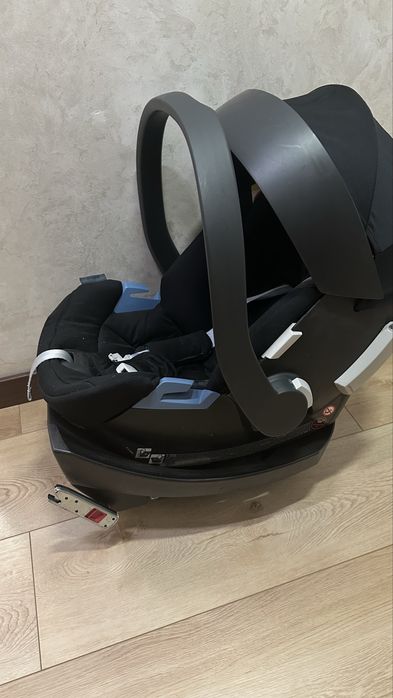 Автокрісло автолюлька Cybex Aton 5 + база + адаптери