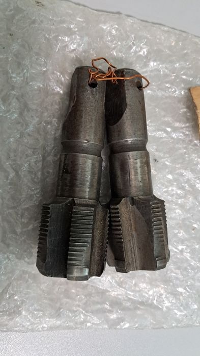 Метчики М35×2 левая правая резьба