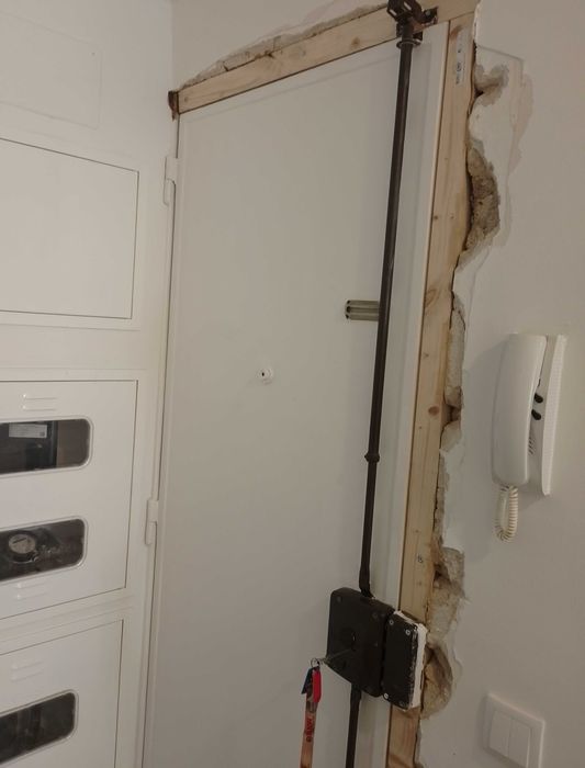 Faz tudo , Marido de Aluguel, reparos e manutenções. Atendemos em Toda Lisboa - Manutenção Rápida desde 35€