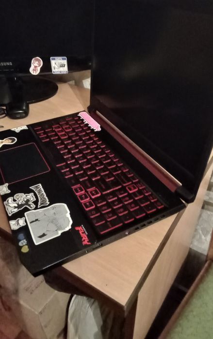 Acer Nitro 5 ігровий ноут