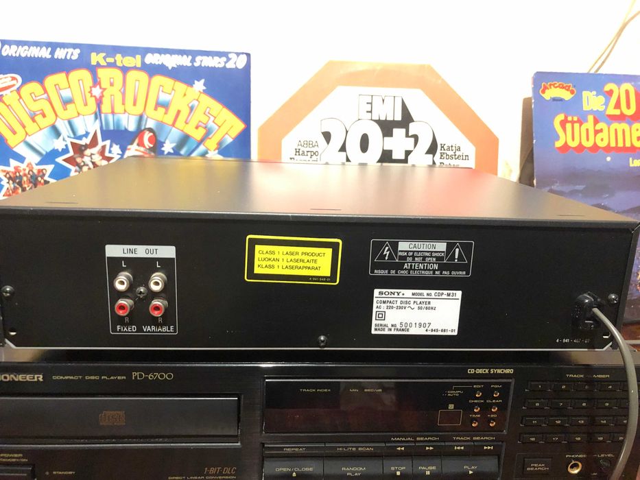 CD програвач Sony cdp-M31
