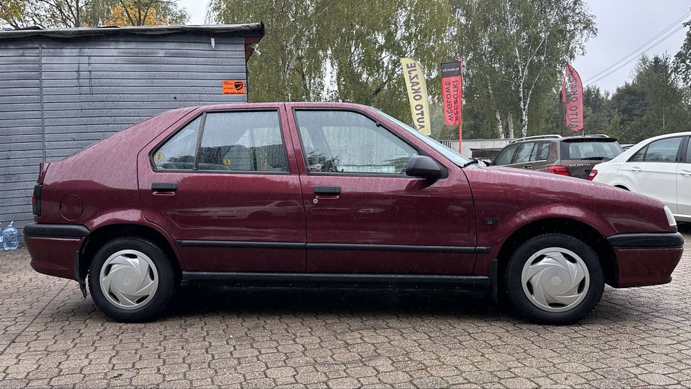 Zabytkowe Renault 19 bez korozji ** zolte tablice ** bardzo dobry stan