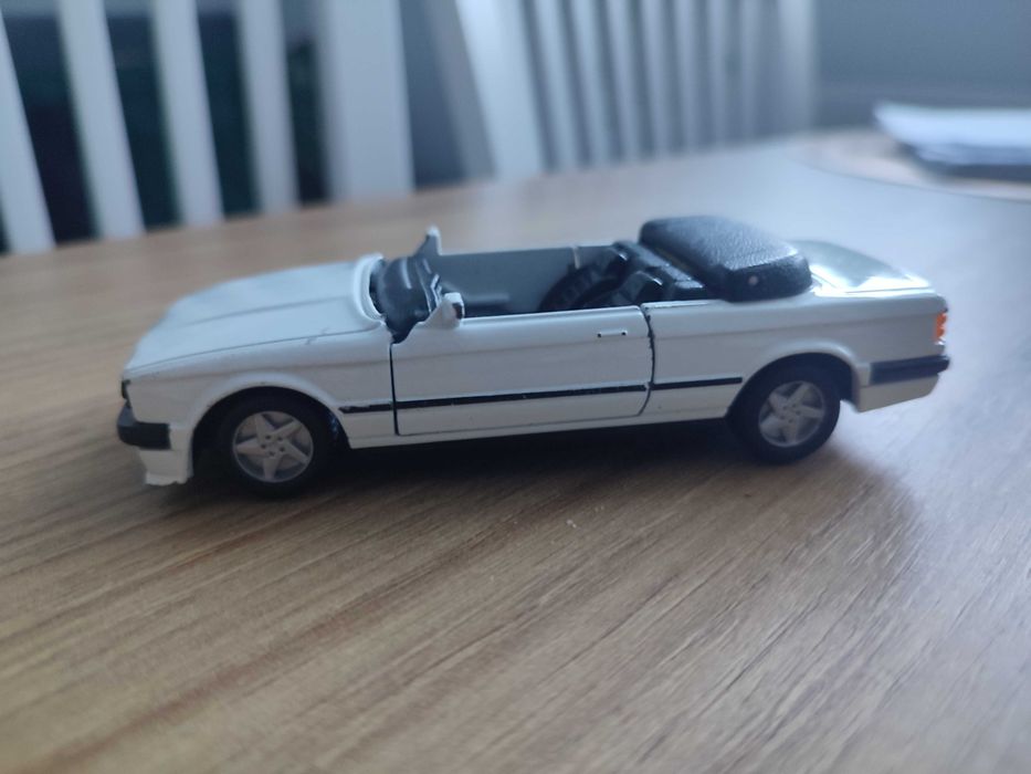 Resorak BMW 325i cabrio