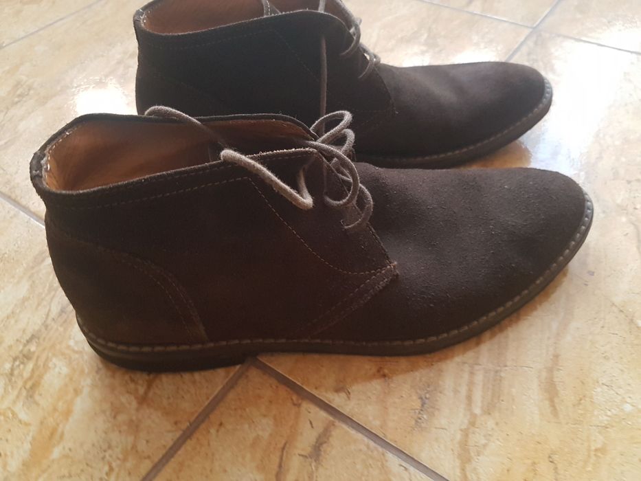 Очень качественные мужские итальянские замшивые ботинки