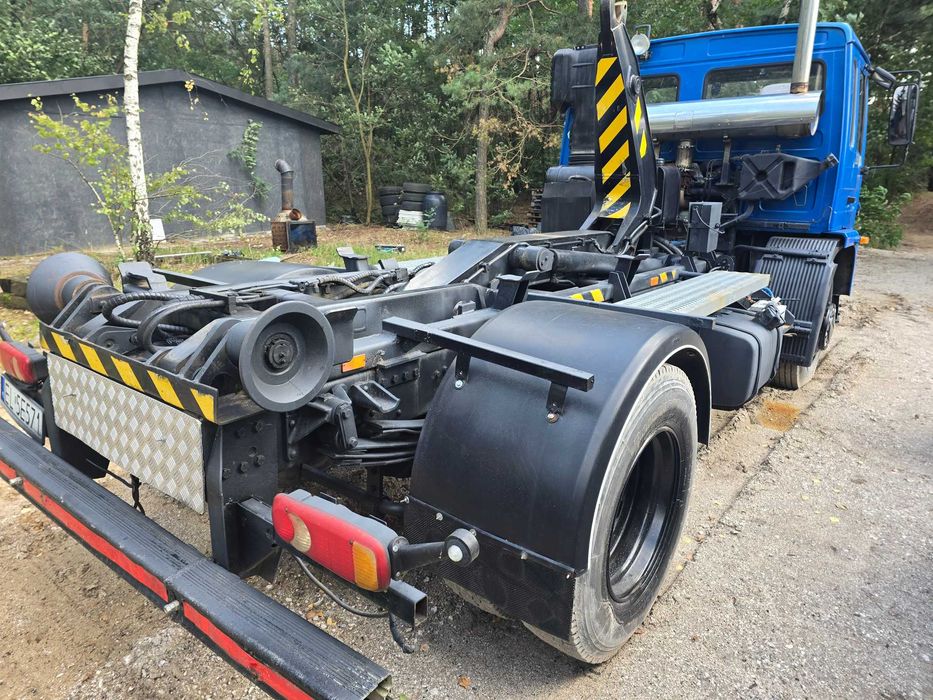 Hakowiec Volwo Fl614