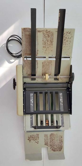 Máquina de dobrar Martin Yale Auto-Folder 1217-A
