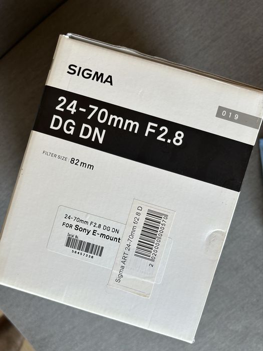 Lente/ objetiva Sigma 24-70mm F2.8 DG DN ART e-mont sony