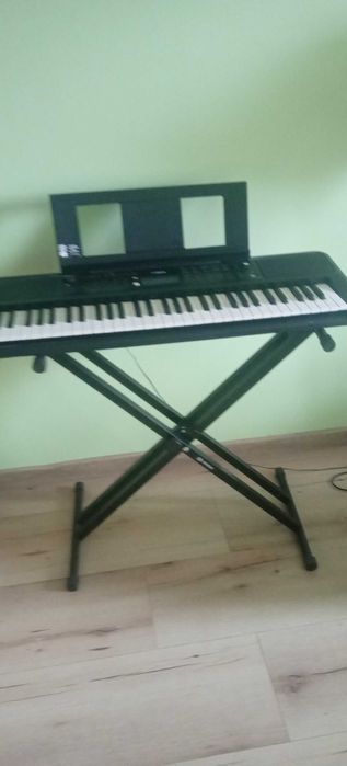 Nowy keybord marki Yamaha PSR-E383