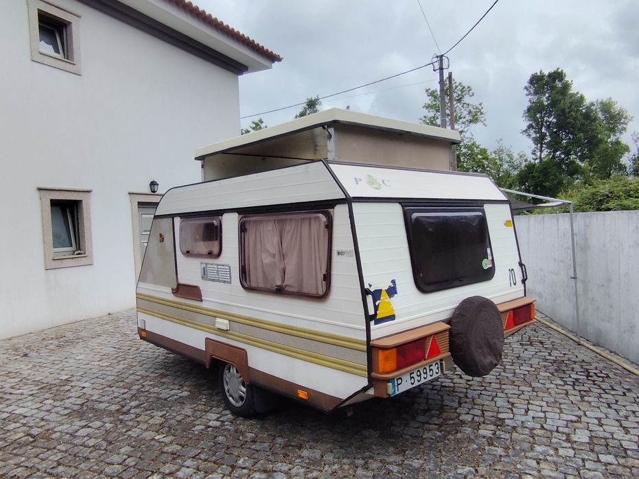 Caravana pronta para campismo.