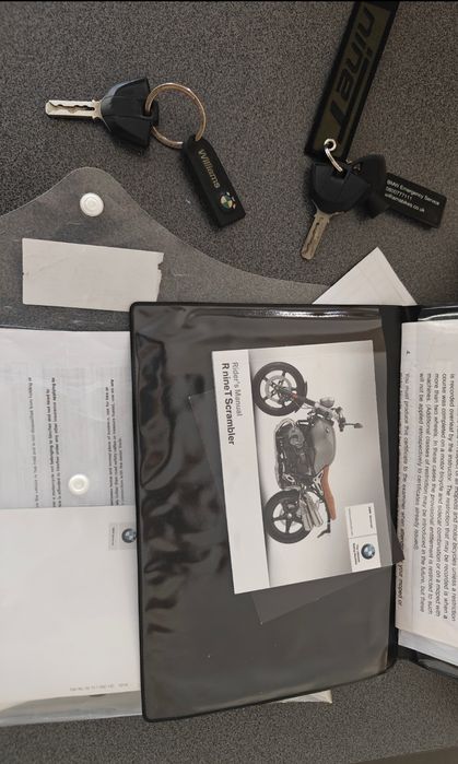 BMW R nineT scrambler