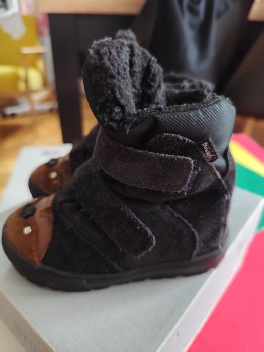 Buty, kozaki zimowe Mrugała r. 24