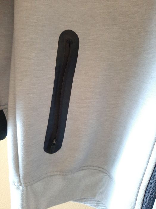 Blusão com capuz Ellesse