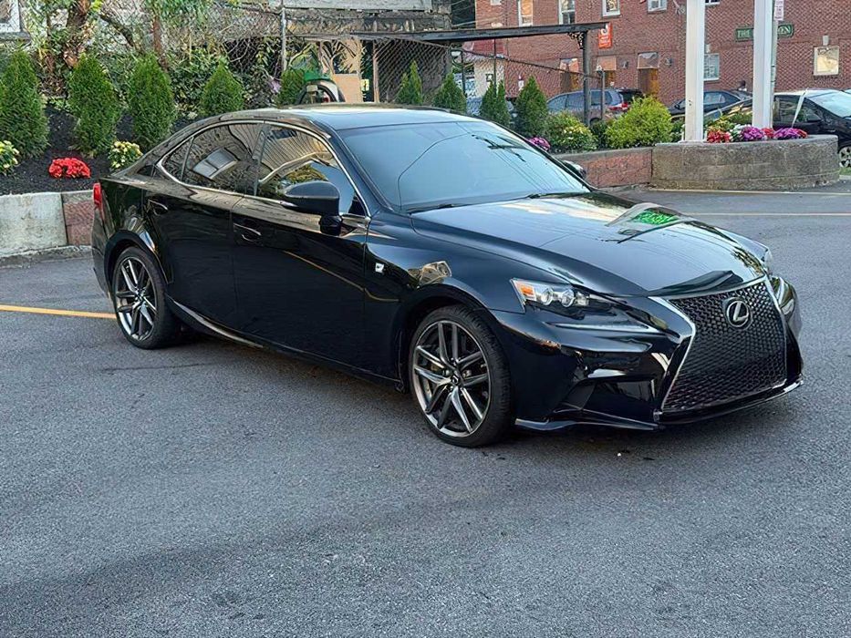 Lexus IS 300      2016