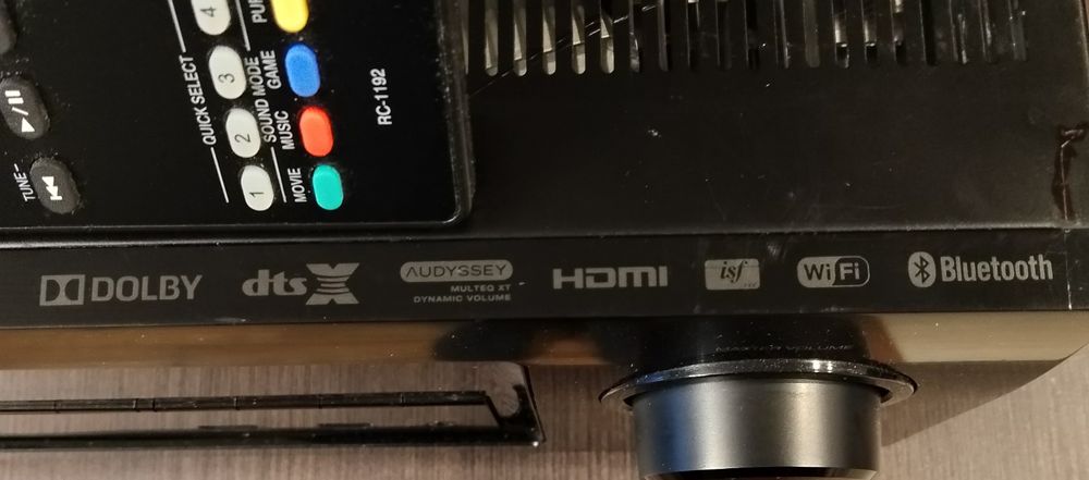 Amplituner Denon AVR - X 3200 W