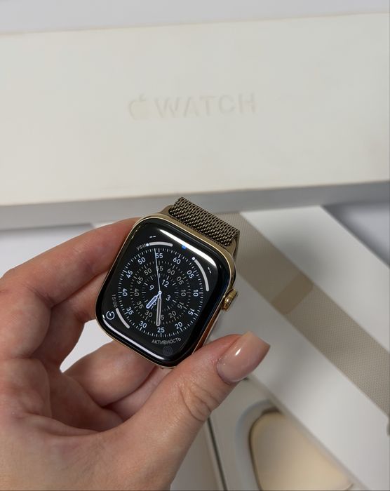 Apple Watch Series 10 Titanium 42 мм Gold + Milanese Loop