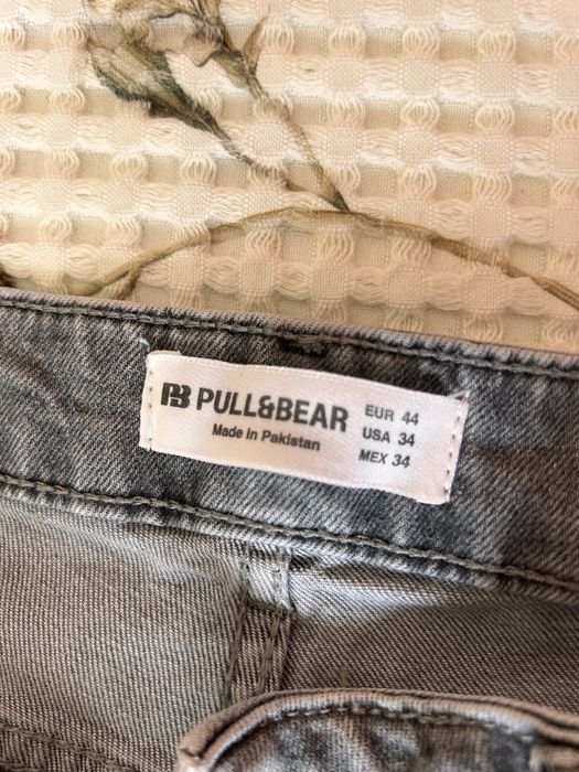 Продаж чоловічих джинсів