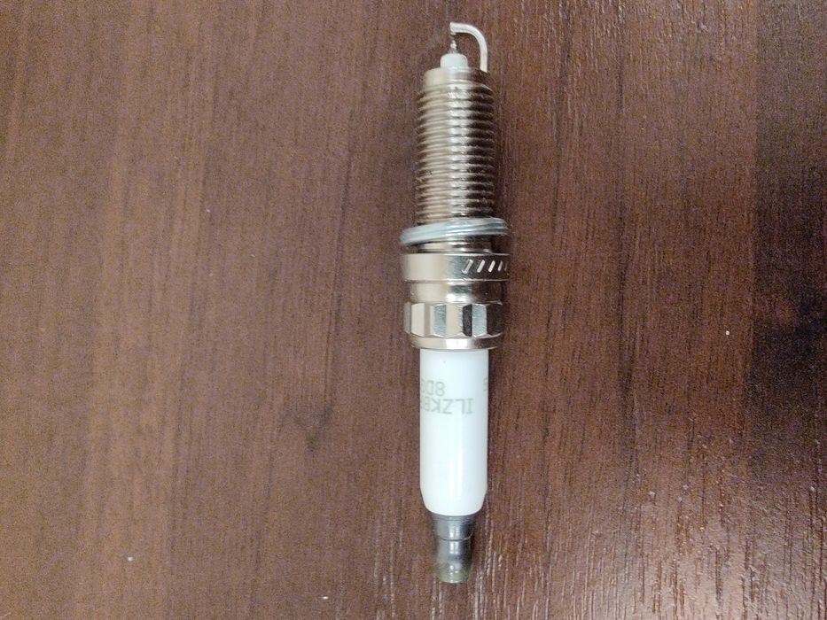 Свіча запалювання NGK Laser Iridium ILZKBR7B8DG 95770
