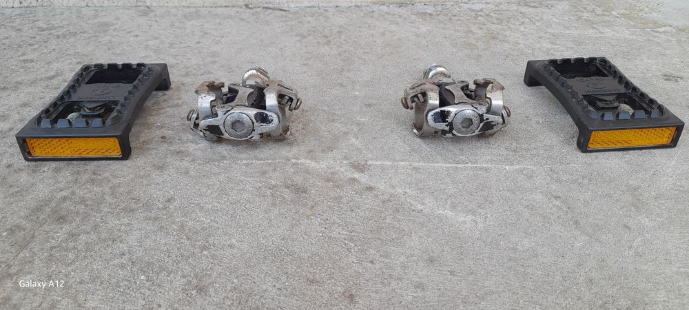 Pedais BTT shimano