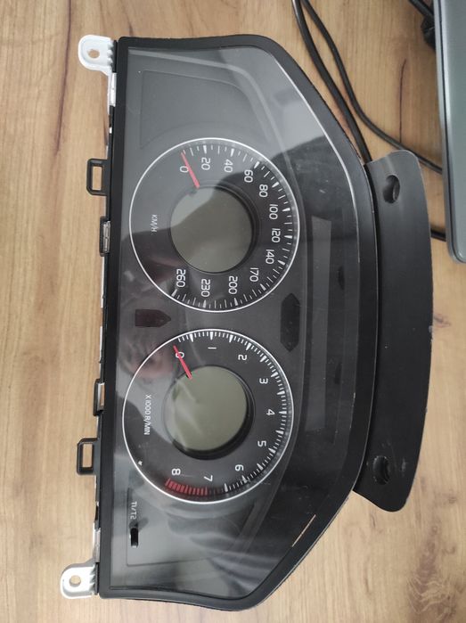 Licznik Volvo 08-13 rok