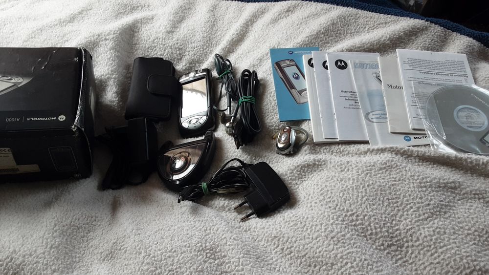 Telefon Motorola A-1000