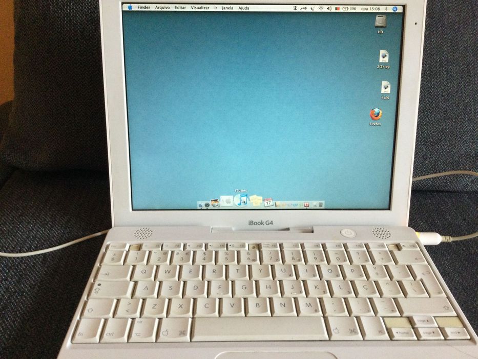 Computador IBook G4 da Apple