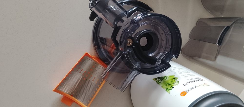 Máquina de Sumo Kenwood PureJuice One (JMP40) - Como Novo