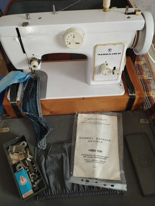 Швейна машина Чайка 132