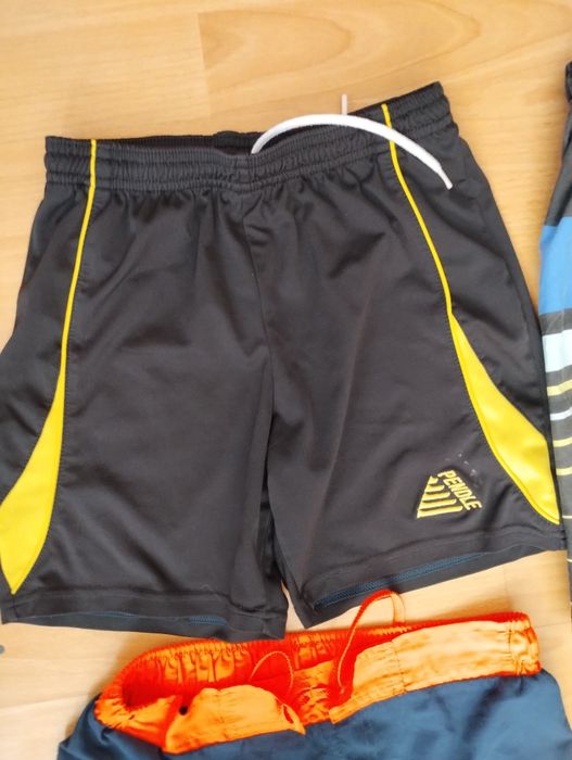 Spodenki krótkie r.  146