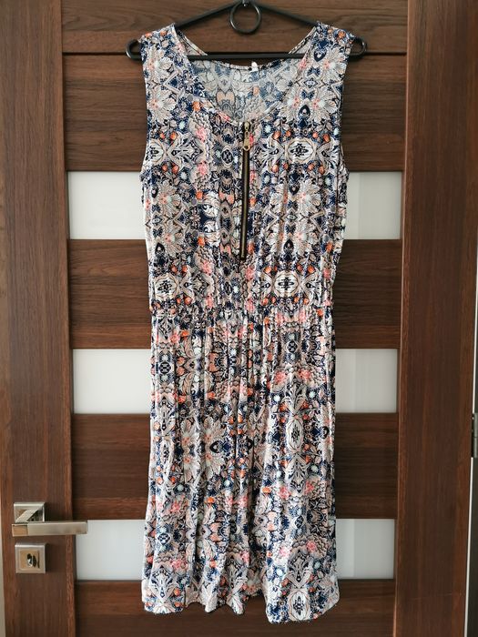 Sukienka kolorową na suwak Rozm 38