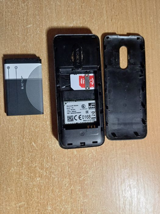 Продаётся кнопочный телефон Нокиа 105