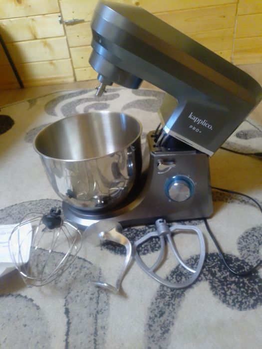 Продається кухонний комбайн +тісто міс