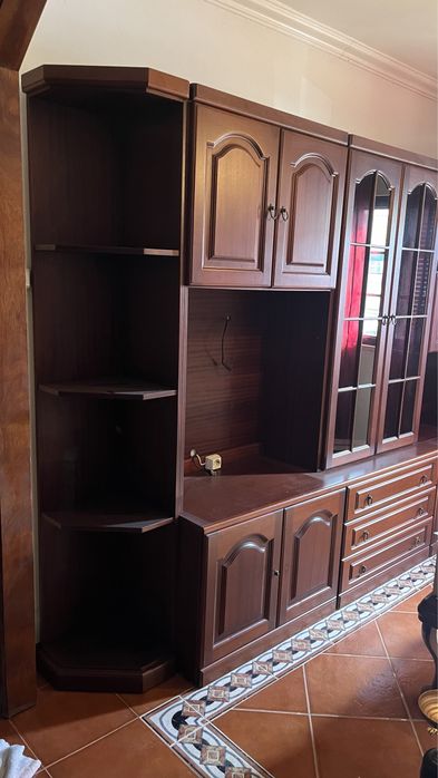 Móvel de sala em madeira