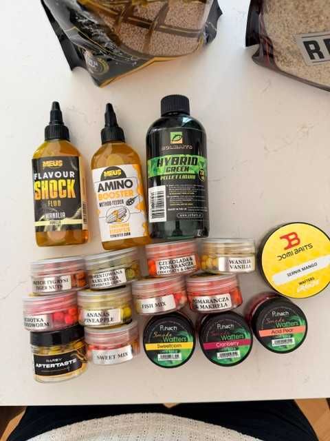 Nowe, nieużywane przynęty MEUS.