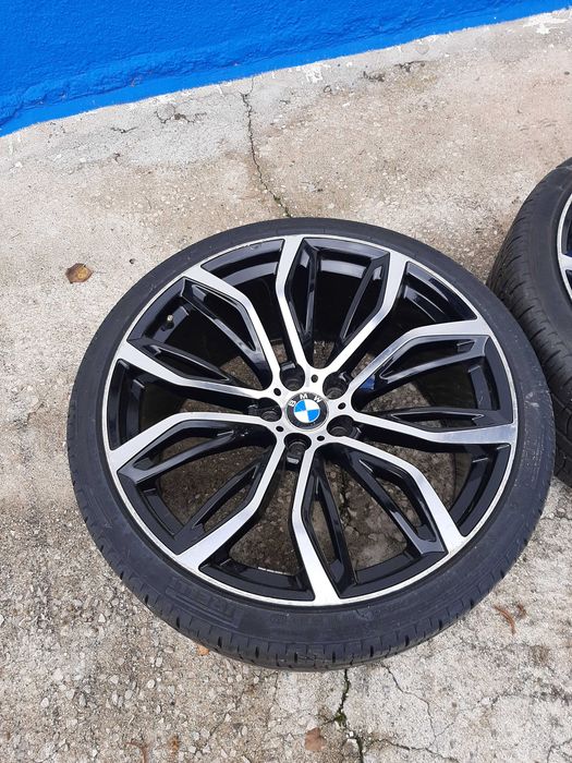 Jantes BMW 22 5x120 uma delas tem de ser reparada