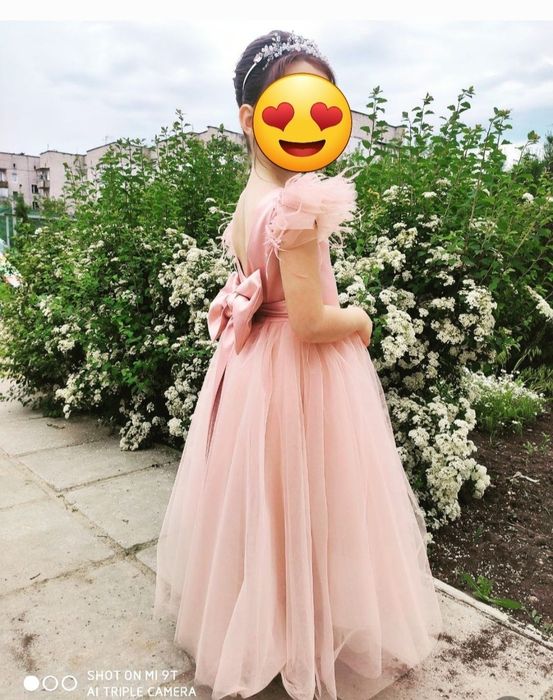 Шикарна святкова сукня для дівчинки  р. 116 та більше