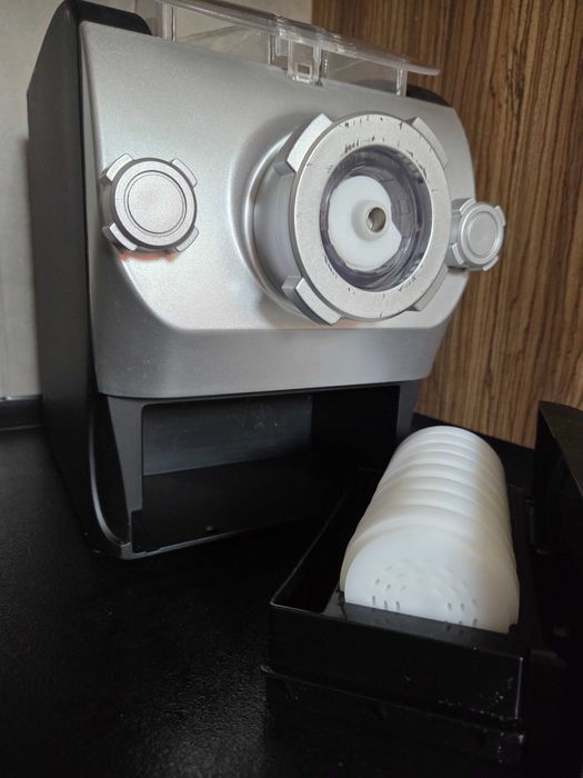 Maszynka do makaronu elektryczna