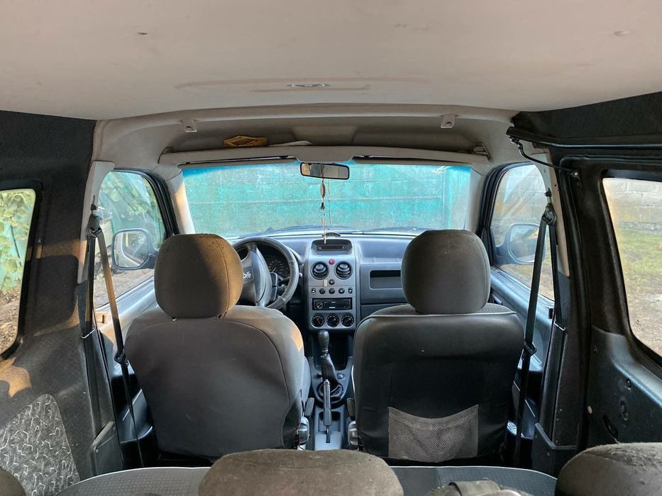 Продам Пежо партнер