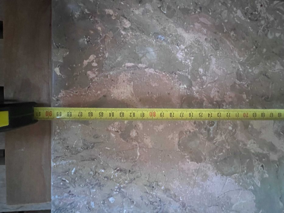 Tampo em Brecha da Arrábida – Pedra natural portuguesa – 90×47 cm